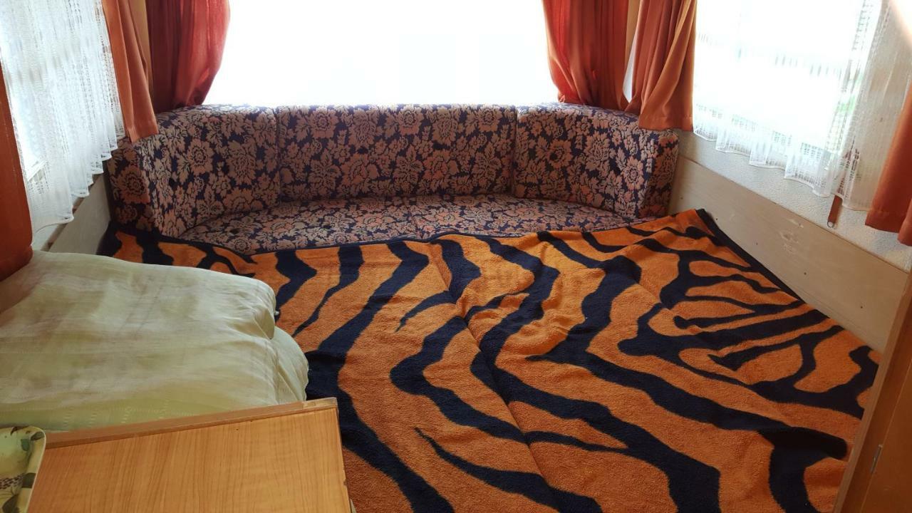 "U Izy" Pokoje Goscinne I Przyczepy Campingowe Mielno  Εξωτερικό φωτογραφία